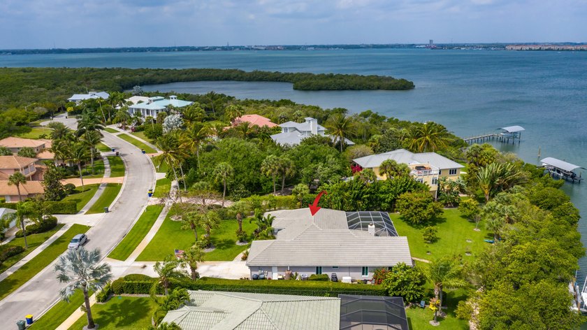 Enjoy exceptional coastal living in this well maintained - photo 44