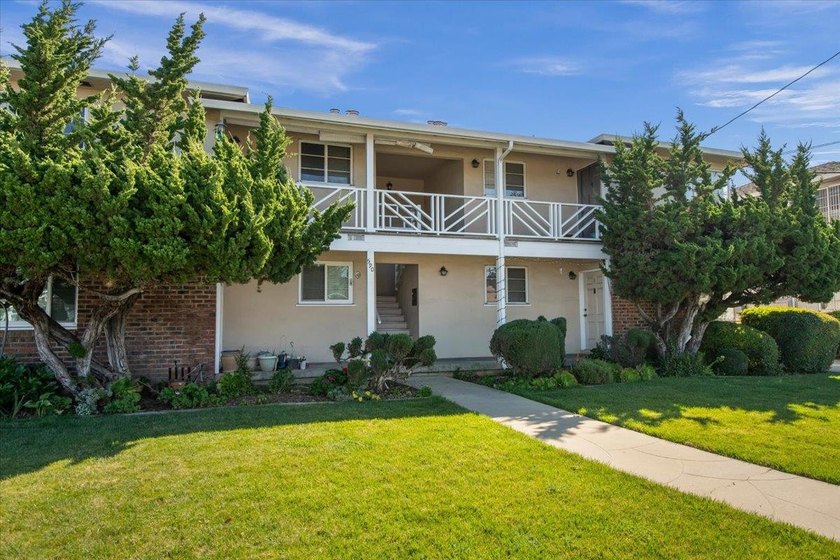 Well maintained four-plex with a great location! Near Valley - photo 3