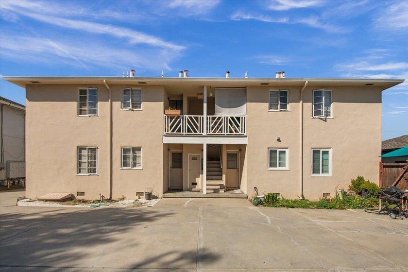 Well maintained four-plex with a great location! Near Valley - photo 8