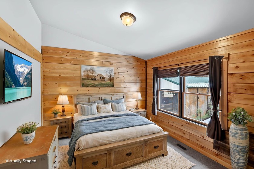 WOW VA assumable loan at 2.25%! RUN DON'T WALK!!! Escape to your - photo 11