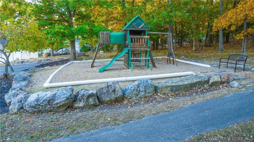 Discover the perfect waterfront retreat in the heart of Osage - photo 17