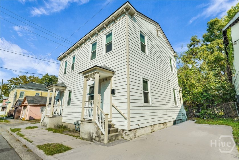 Calling all investors! This income-producing duplex features two - photo 8
