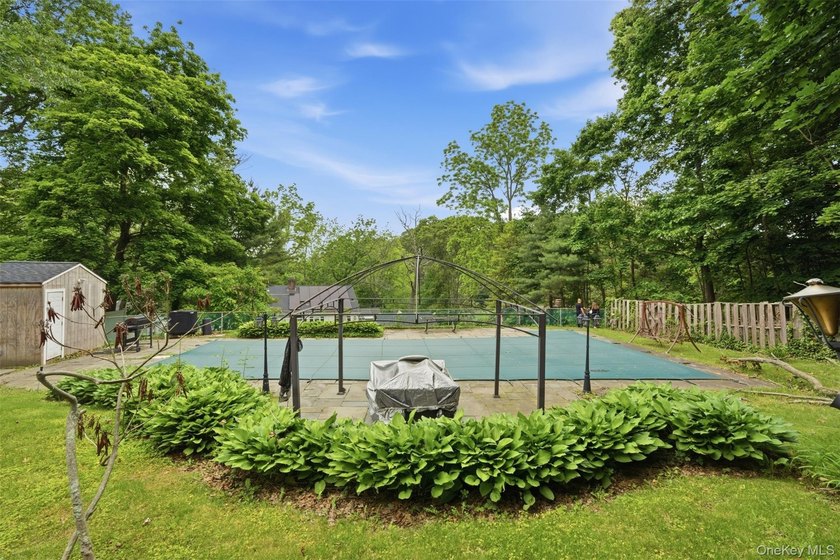 Welcome to this wonderful home, where comfort, elegance, and - photo 12