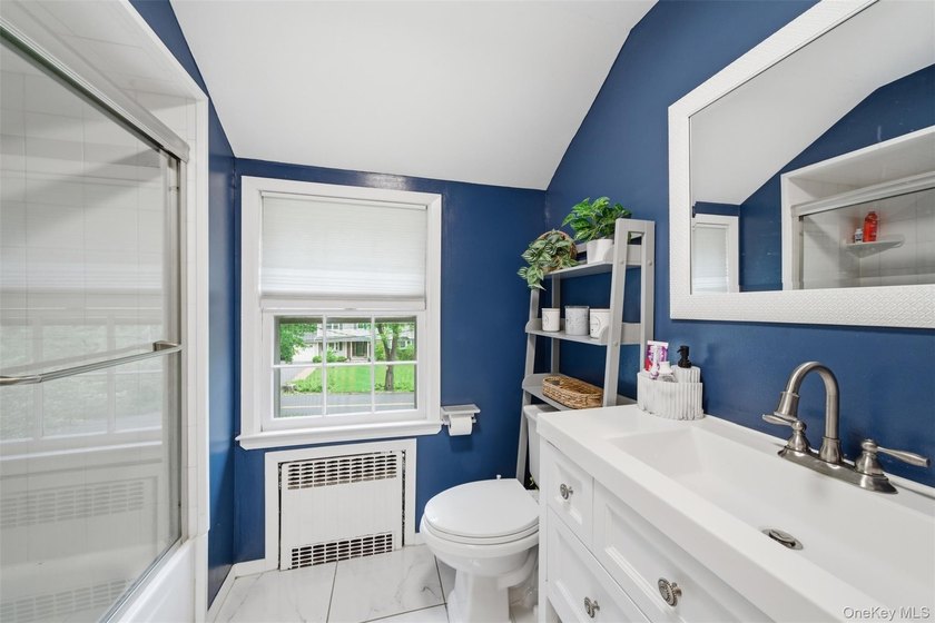 Welcome to this wonderful home, where comfort, elegance, and - photo 42