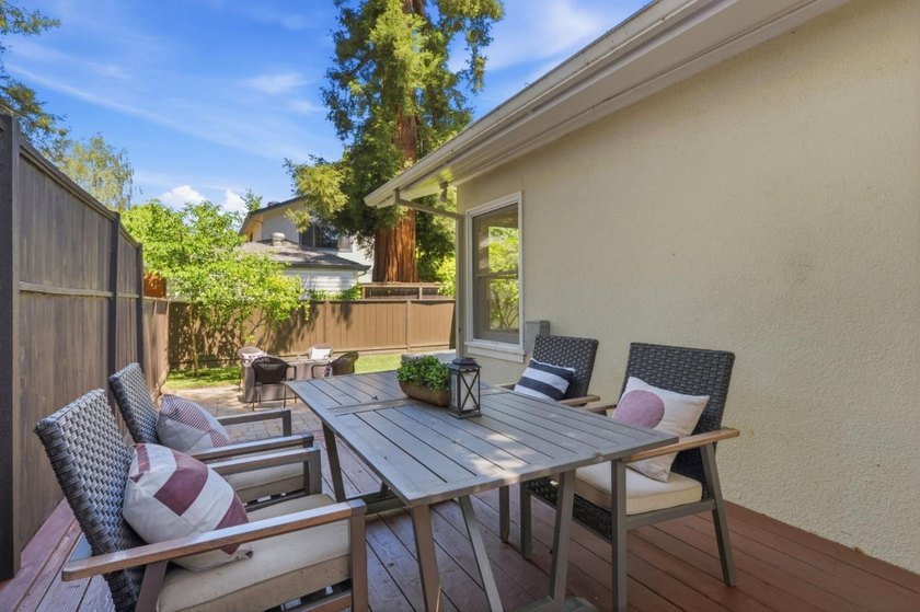OFFERS TO BE REVIEWED TUE 7/14 AT NOON. Back on the market at no - photo 43
