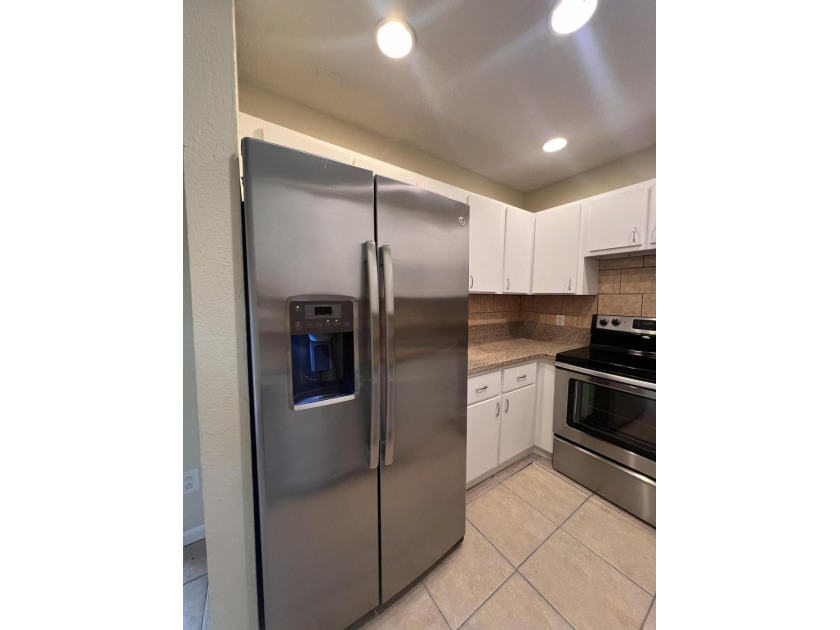FOR SALE- Investor Special- Bright and Spacious 3 bedroom 2 bath - photo 4