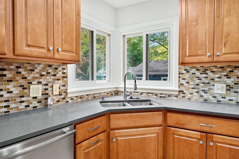 Inviting ranch home in Middleton, conveniently located near - photo 19