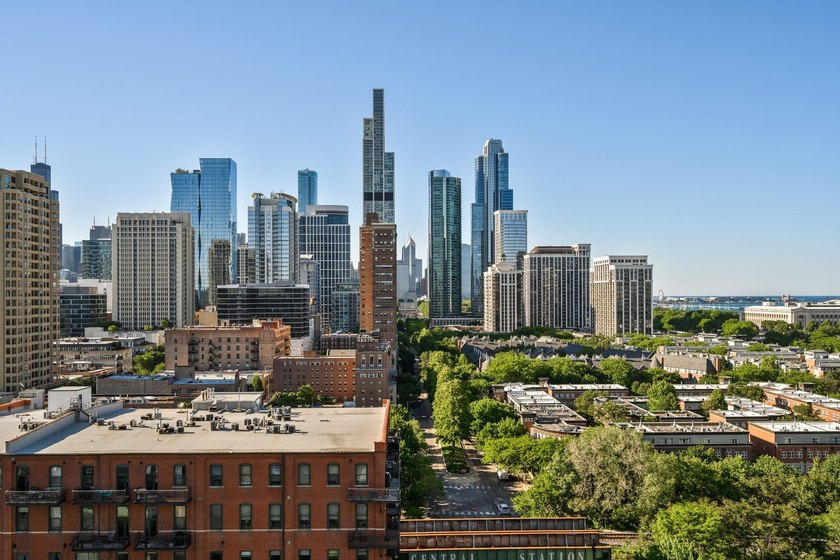 Wake up to breathtaking panoramic views of Lake Michigan, Grant - photo 21