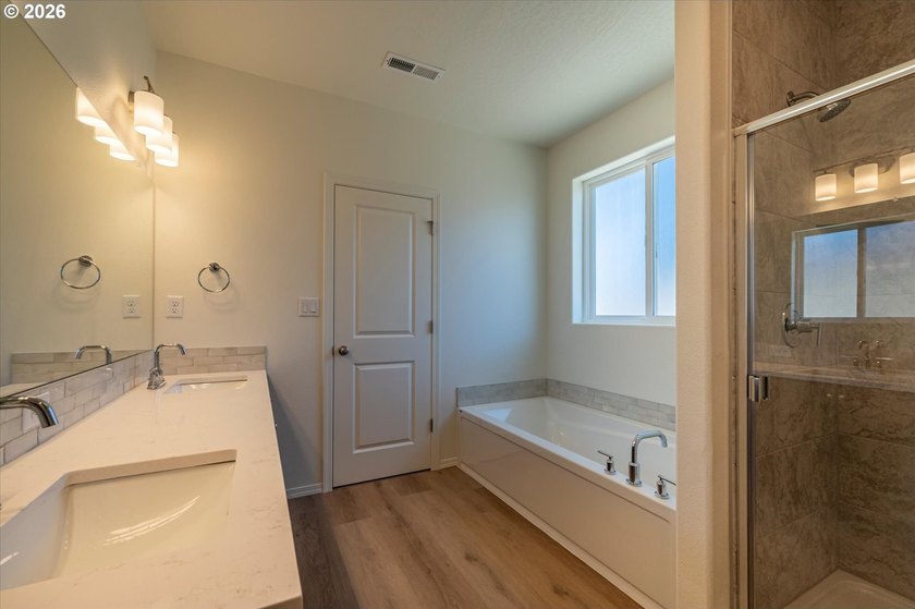 Motivated seller. Brand new 3 bedroom, 2 bathroom home offering - photo 31
