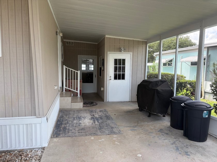 This beautifully remodeled home has 2 Bedrooms with Master - photo 6