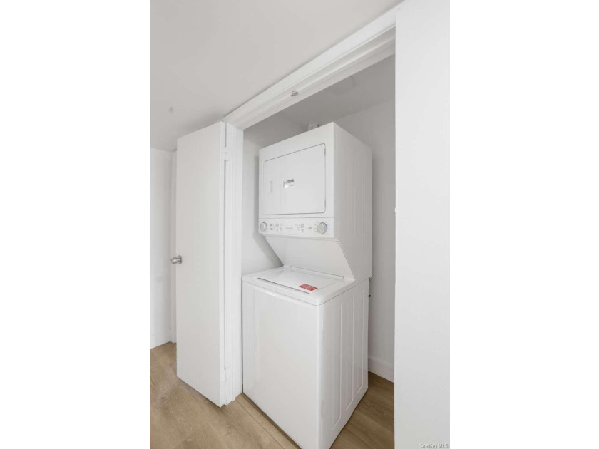 This is a first-floor apartment (not a basement apartment) - photo 13