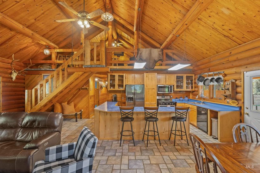 Rare Clearwater River Retreat with Guest Cabins! Whether you're - photo 17