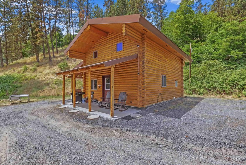 Rare Clearwater River Retreat with Guest Cabins! Whether you're - photo 39