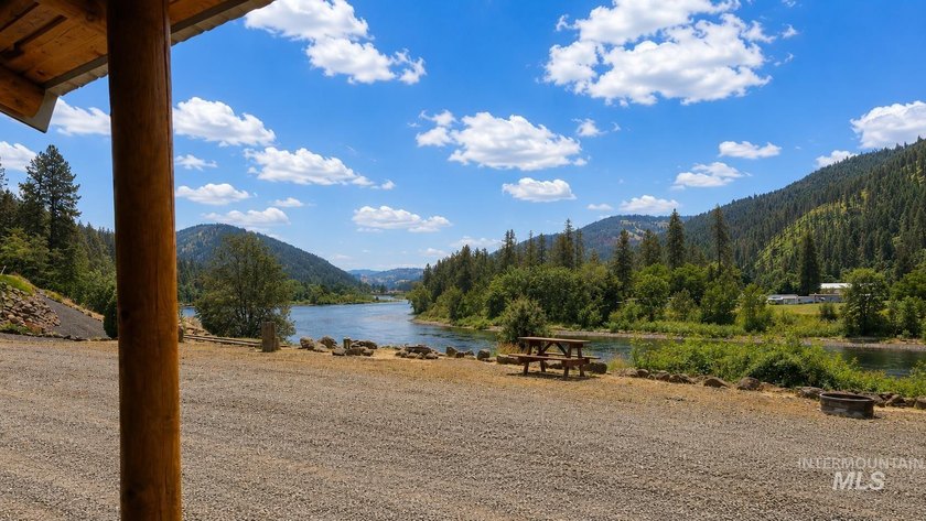 Rare Clearwater River Retreat with Guest Cabins! Whether you're - photo 40