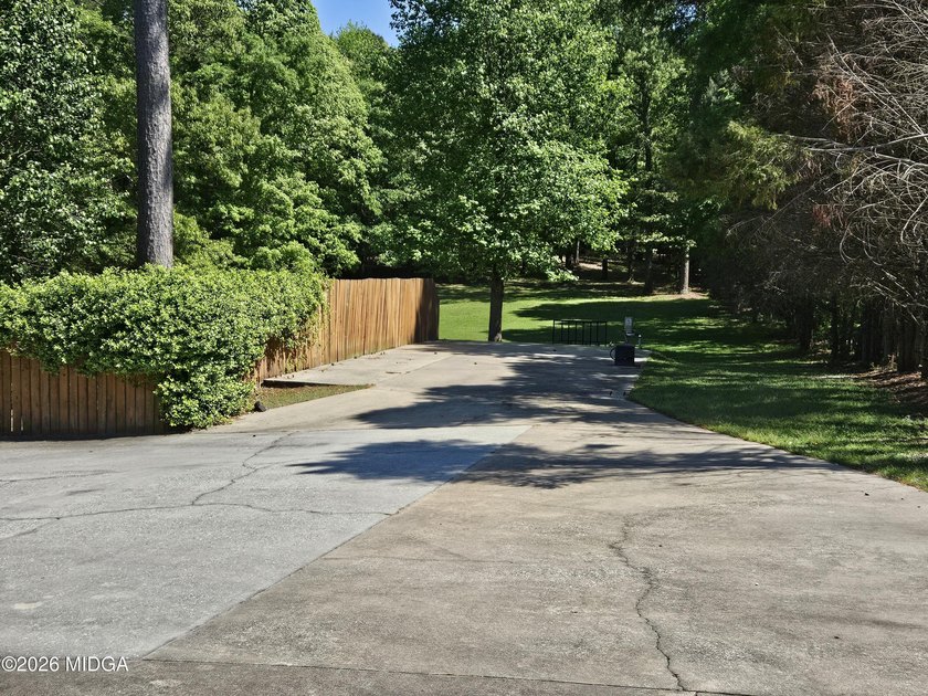 BACK ON THE MARKET DUE TO NO FAULT OF THE SELLER. Ready to spend - photo 11