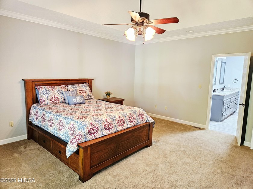 BACK ON THE MARKET DUE TO NO FAULT OF THE SELLER. Ready to spend - photo 30