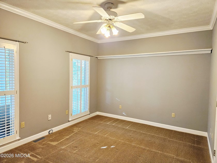 BACK ON THE MARKET DUE TO NO FAULT OF THE SELLER. Ready to spend - photo 40