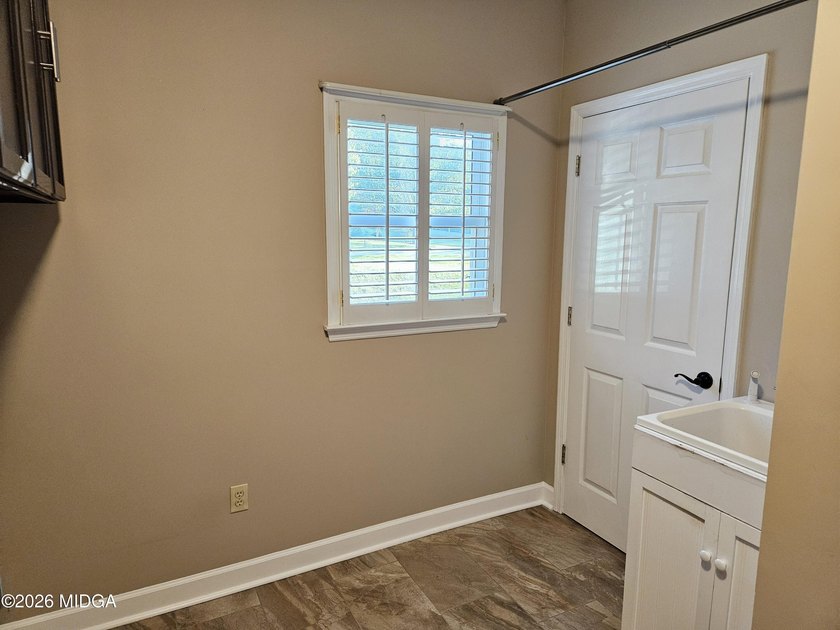 BACK ON THE MARKET DUE TO NO FAULT OF THE SELLER. Ready to spend - photo 45