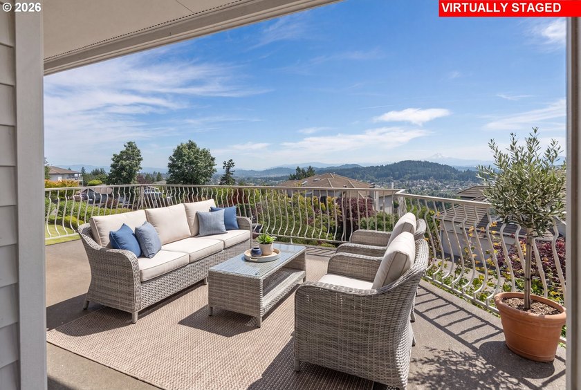 Commanding panoramic views of Mt. Adams, Mt. Hood, and Mt. St - photo 22