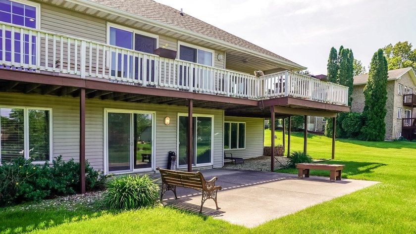 Unique 4-bedroom plus office, 3-bath home set on a large yard - photo 8