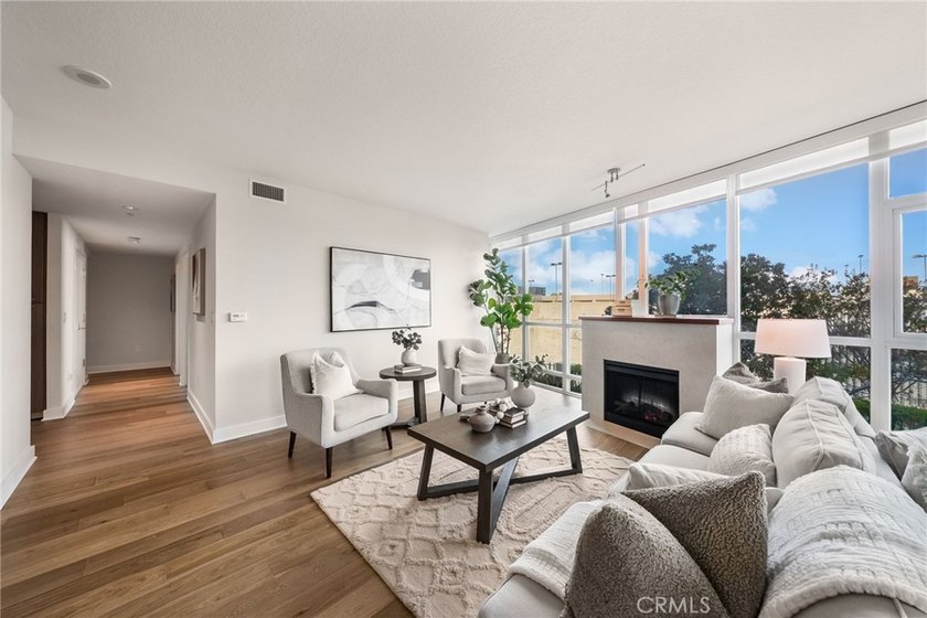 Luxury high-rise living at its finest in the prestigious Marquee - photo 11