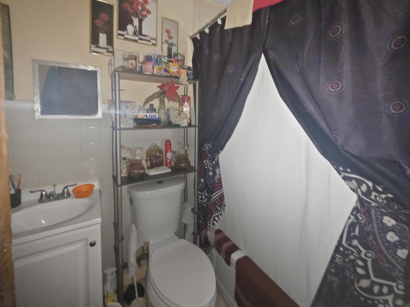Triplex, 1/1 each unit centrally located in Fort Pierce. Rents - photo 4