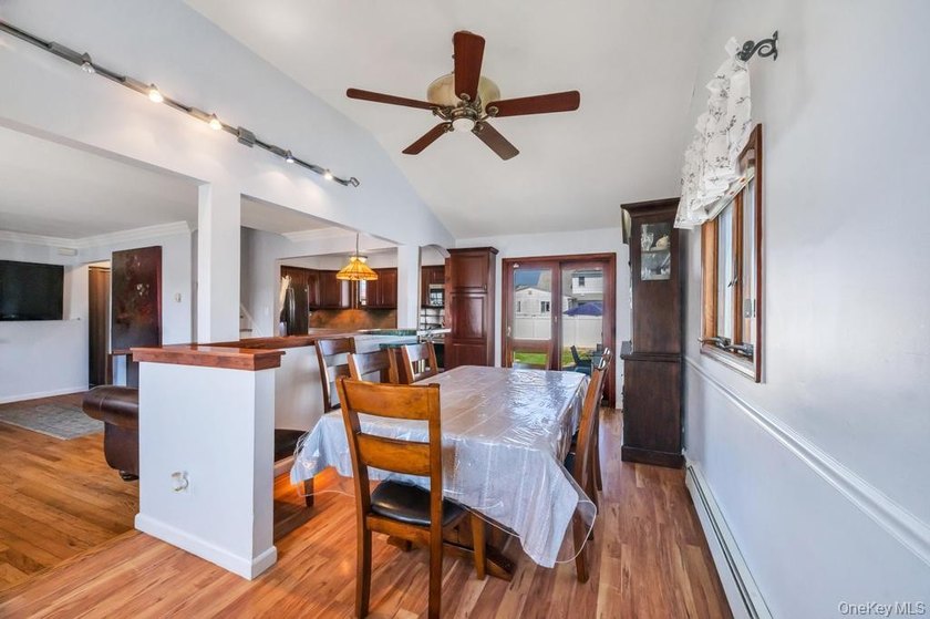 Welcome to this charming 3-bedroom, 2 full bathroom Cape nestled - photo 16