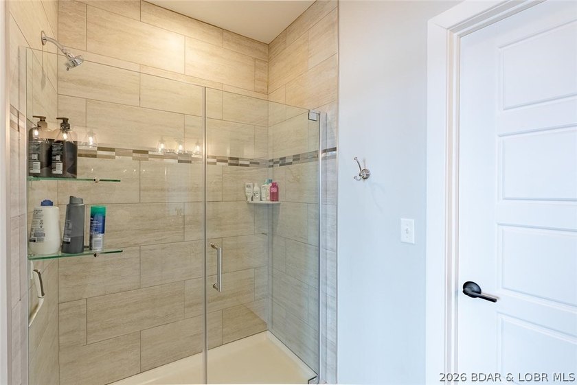 This unit is a true showstopper-defined by class, luxury, and - photo 21