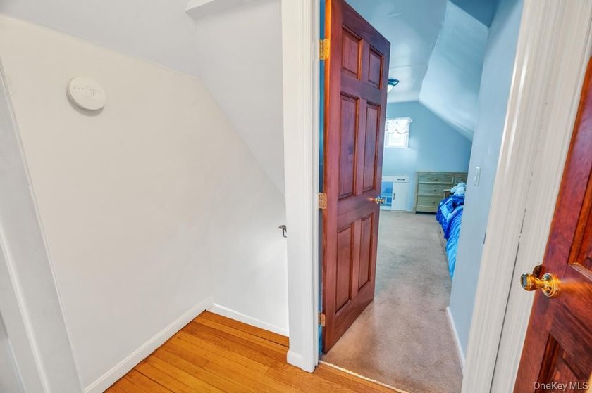 Welcome to this charming 3-bedroom, 2 full bathroom Cape nestled - photo 34