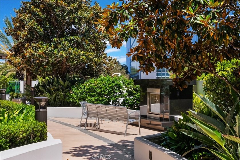 Luxury high-rise living at its finest in the prestigious Marquee - photo 36