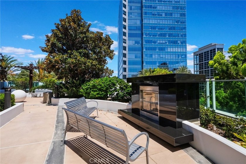 Luxury high-rise living at its finest in the prestigious Marquee - photo 38