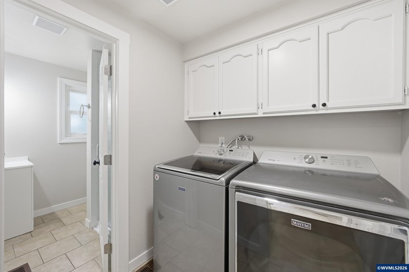 Appraised over value + New HVAC!!! Amazing South Salem location - photo 7