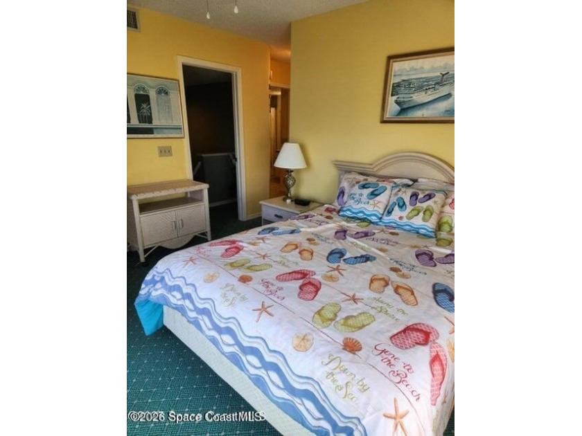Ocean front complex, gated Royal Mansions! This 2nd floor - photo 27