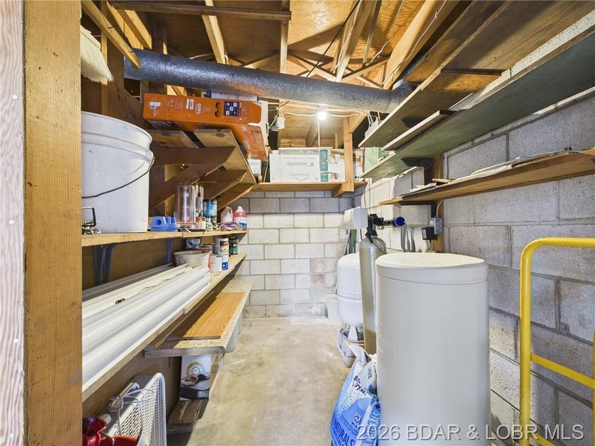 2-bedroom, 1.5 bath home situated on a level 0.13-acre lot with - photo 30