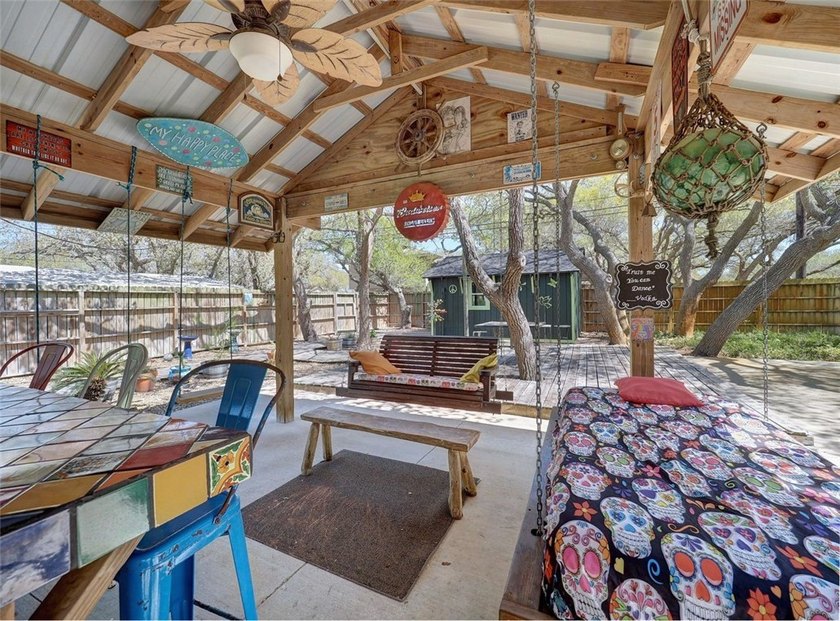 Charming mid-century modern ranch-style home in the desirable - photo 34