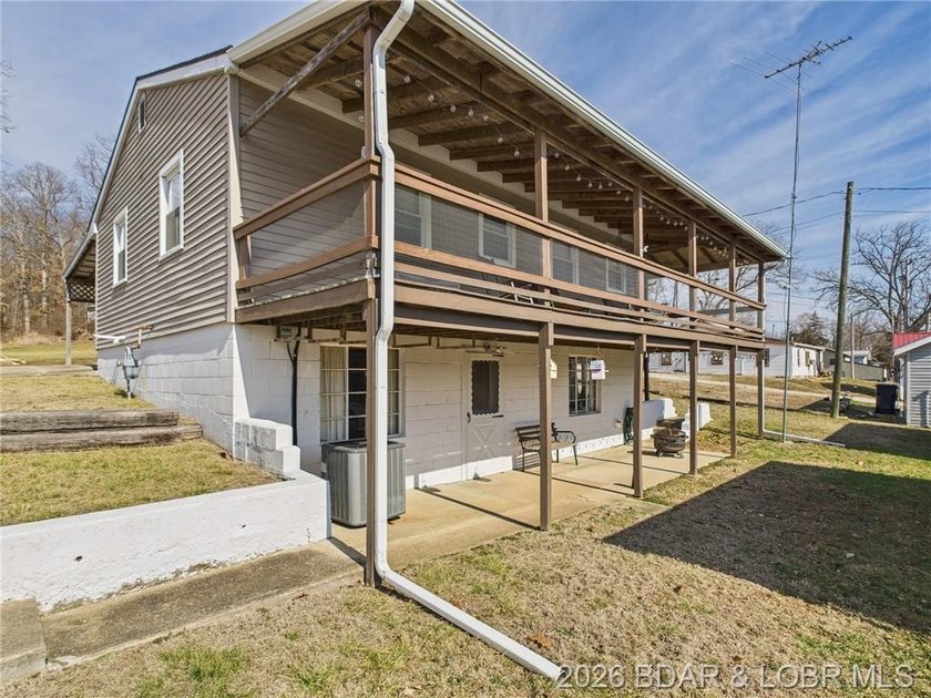 2-bedroom, 1.5 bath home situated on a level 0.13-acre lot with - photo 34