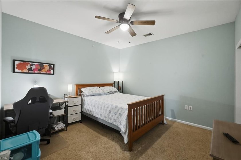 Resort-style living in Kings Pointe at Western Branch! This - photo 11