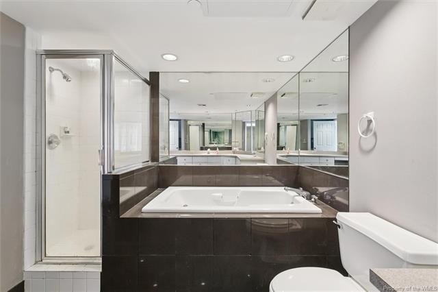 Truly one-of-a-kind at just over 2400 sq ft, this spectacular - photo 11