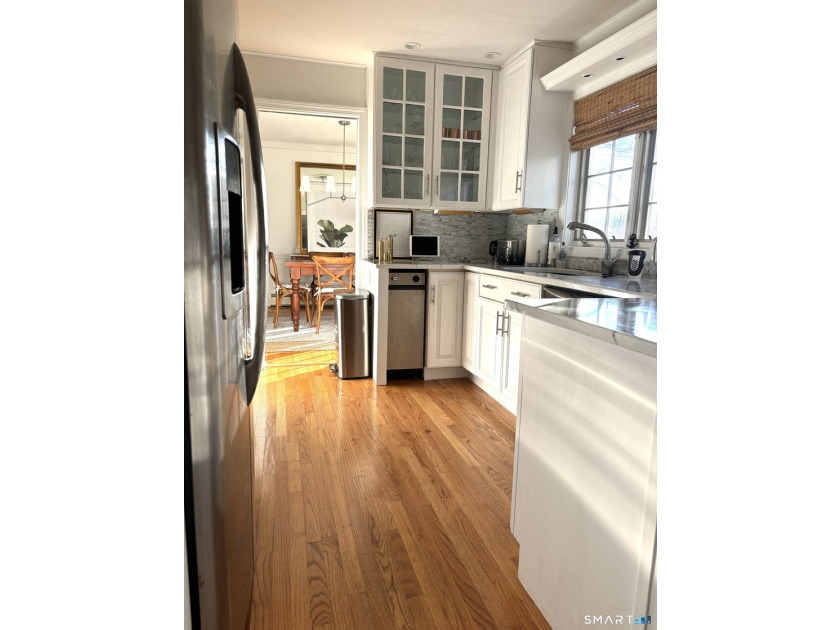 A rare fully furnished home in one of Waterbury's most unique - photo 15