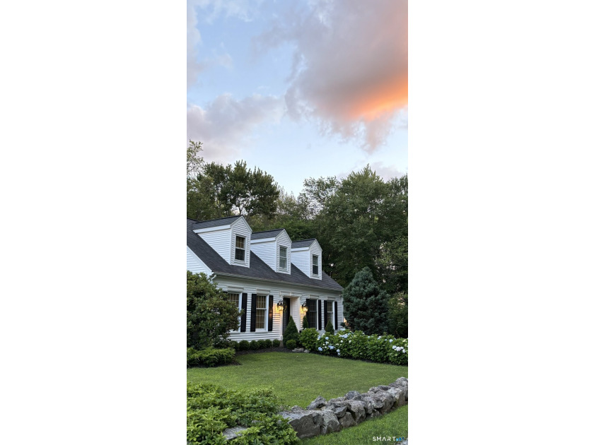 A rare fully furnished home in one of Waterbury's most unique - photo 28