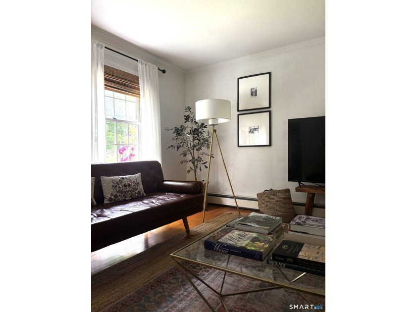 A rare fully furnished home in one of Waterbury's most unique - photo 32