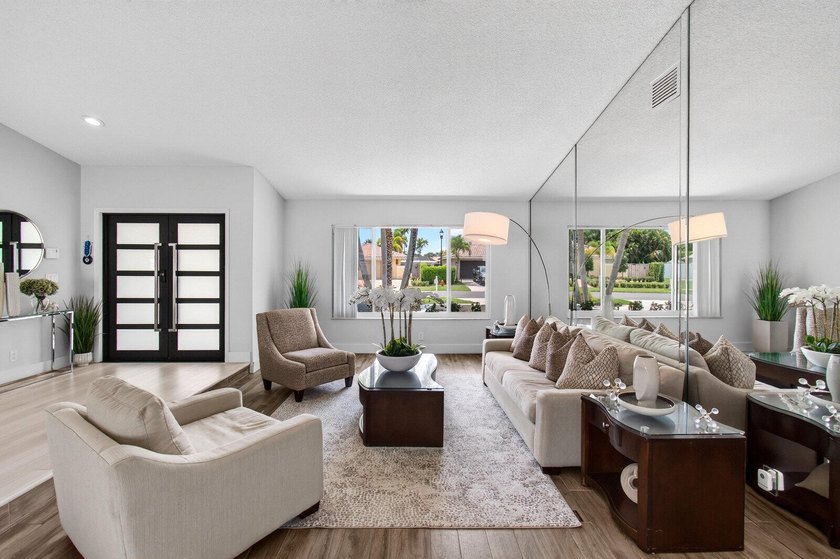 Welcome to Boca Raton's best-kept secret: The Estates Boca Lyons - photo 12