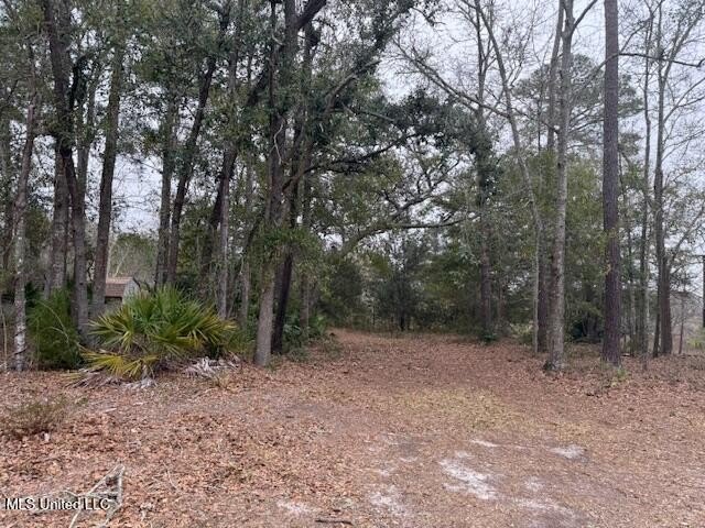 Welcome to an exceptional waterfront opportunity in the heart of - photo 4