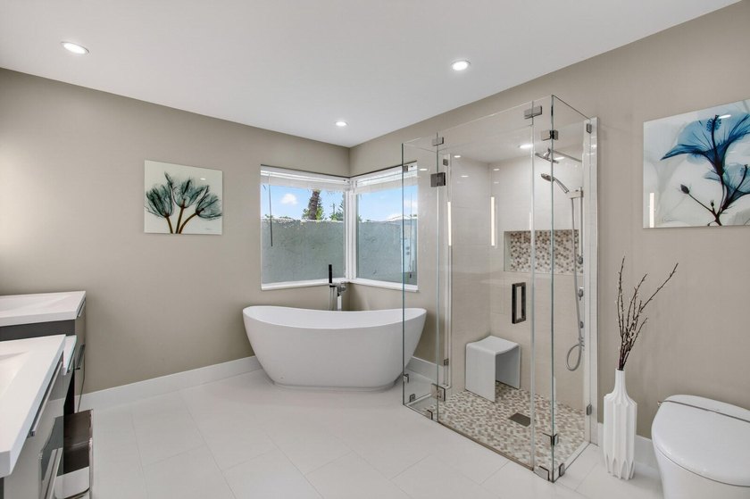 Welcome to Boca Raton's best-kept secret: The Estates Boca Lyons - photo 40