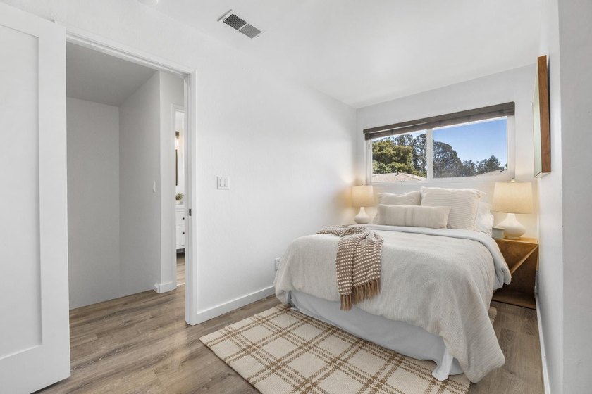 Beautifully updated 2 story townhouse in Santa Cruz's highly - photo 14