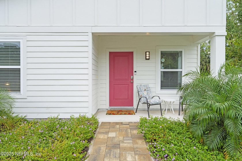 Step into this beautifully crafted new construction home - photo 5