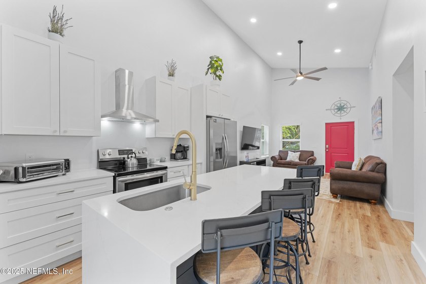 Step into this beautifully crafted new construction home - photo 10