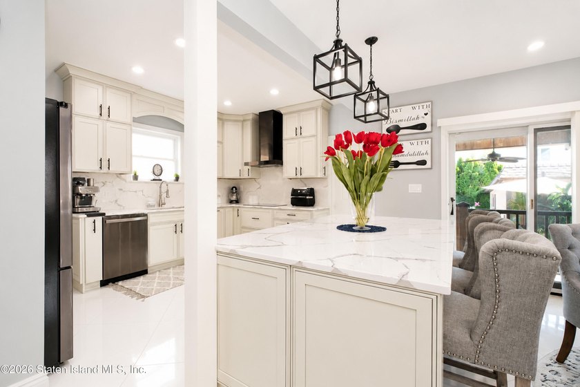 Welcome to this exceptional detached two-family residence where - photo 37