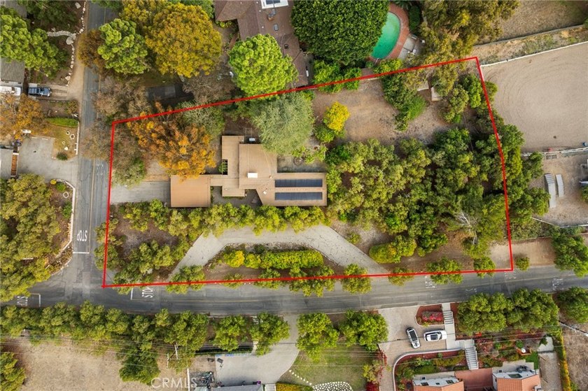 Perched in the highly sought after Portuguese Bend community of - photo 2