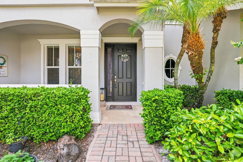 Welcome to this three-bedroom, 2.5-bathroom residence provides - photo 4